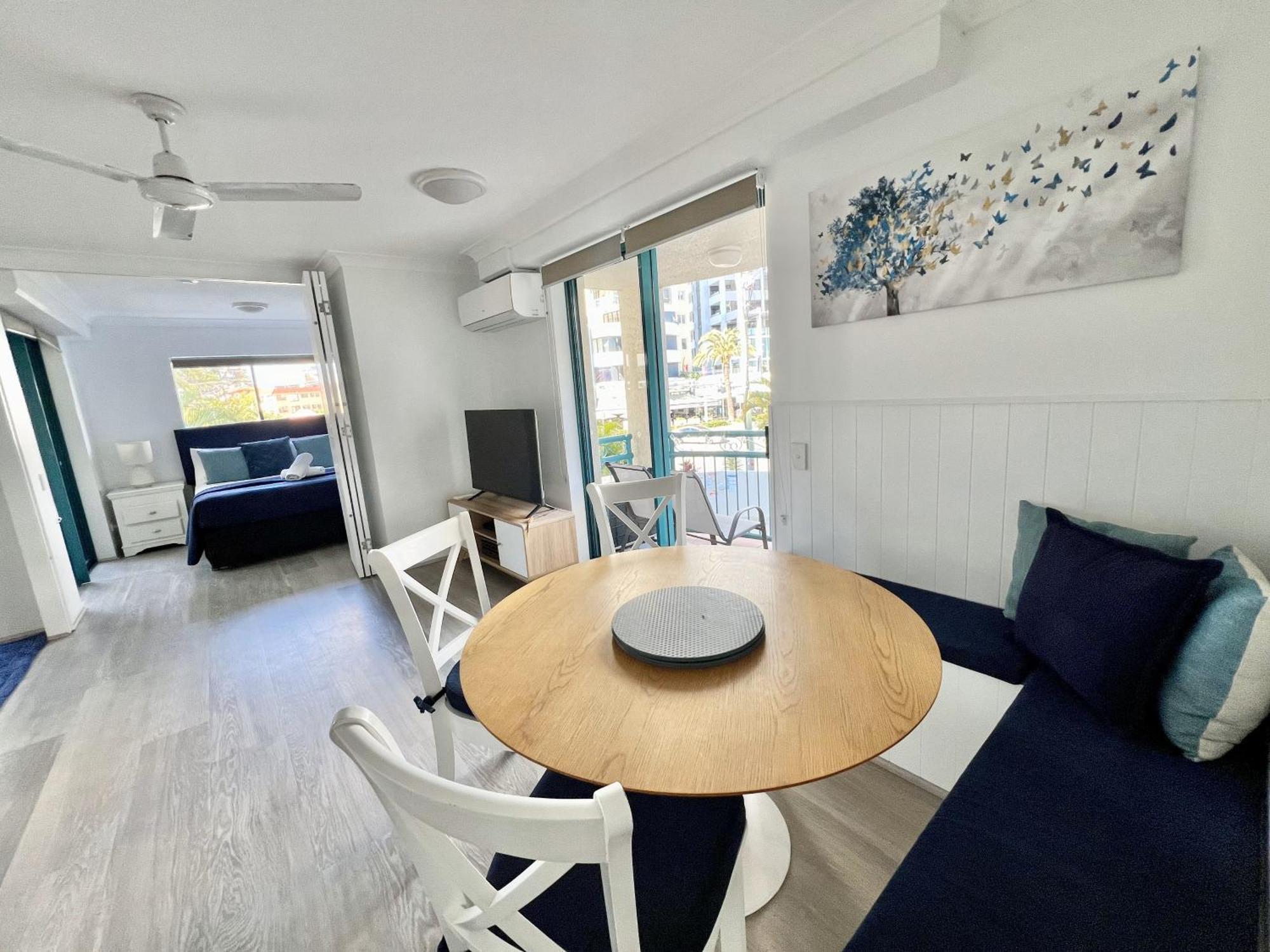 Cha Private Apts Aruba Beach Gold Coast Exterior photo